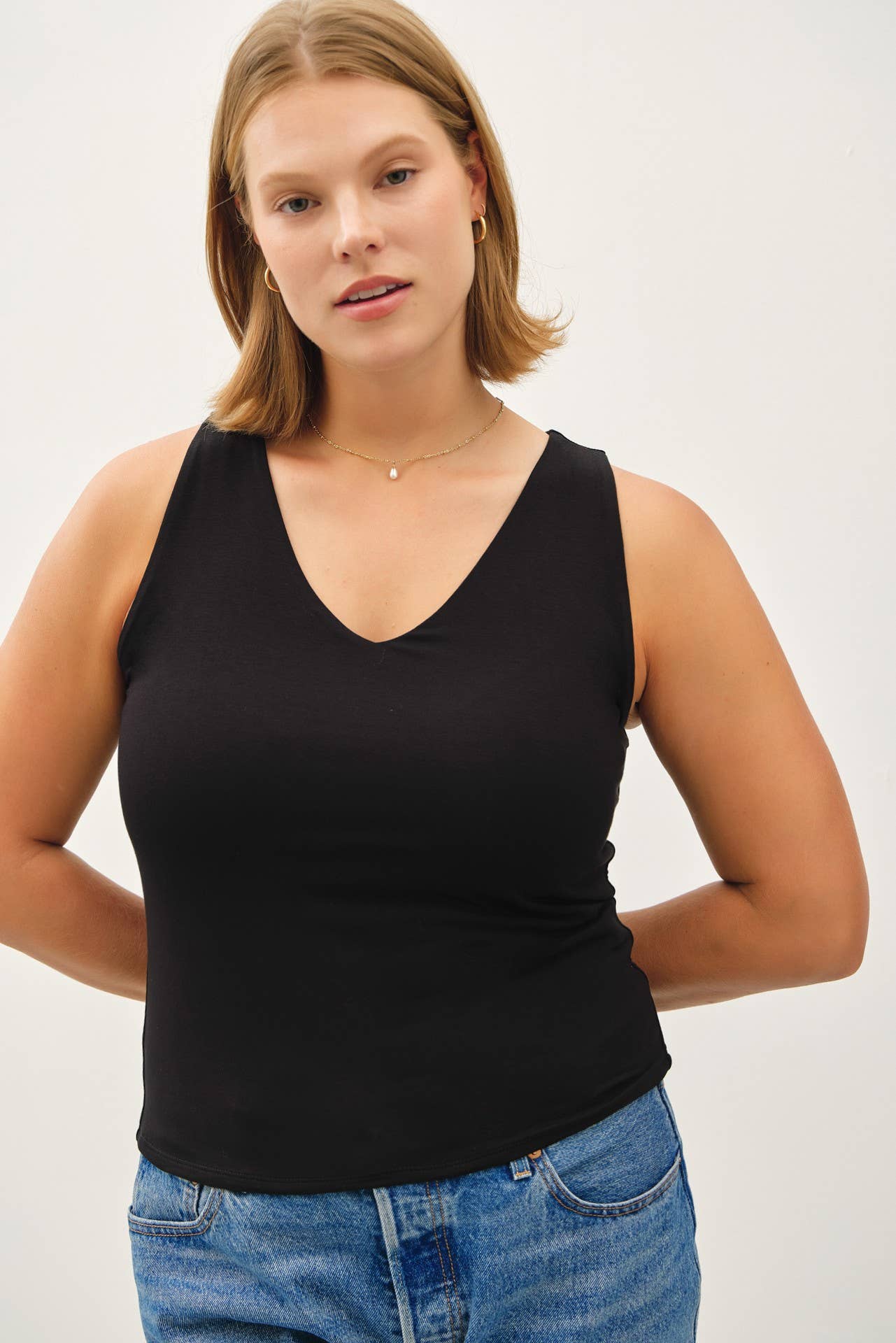 +V-Neck Tank Top- Black