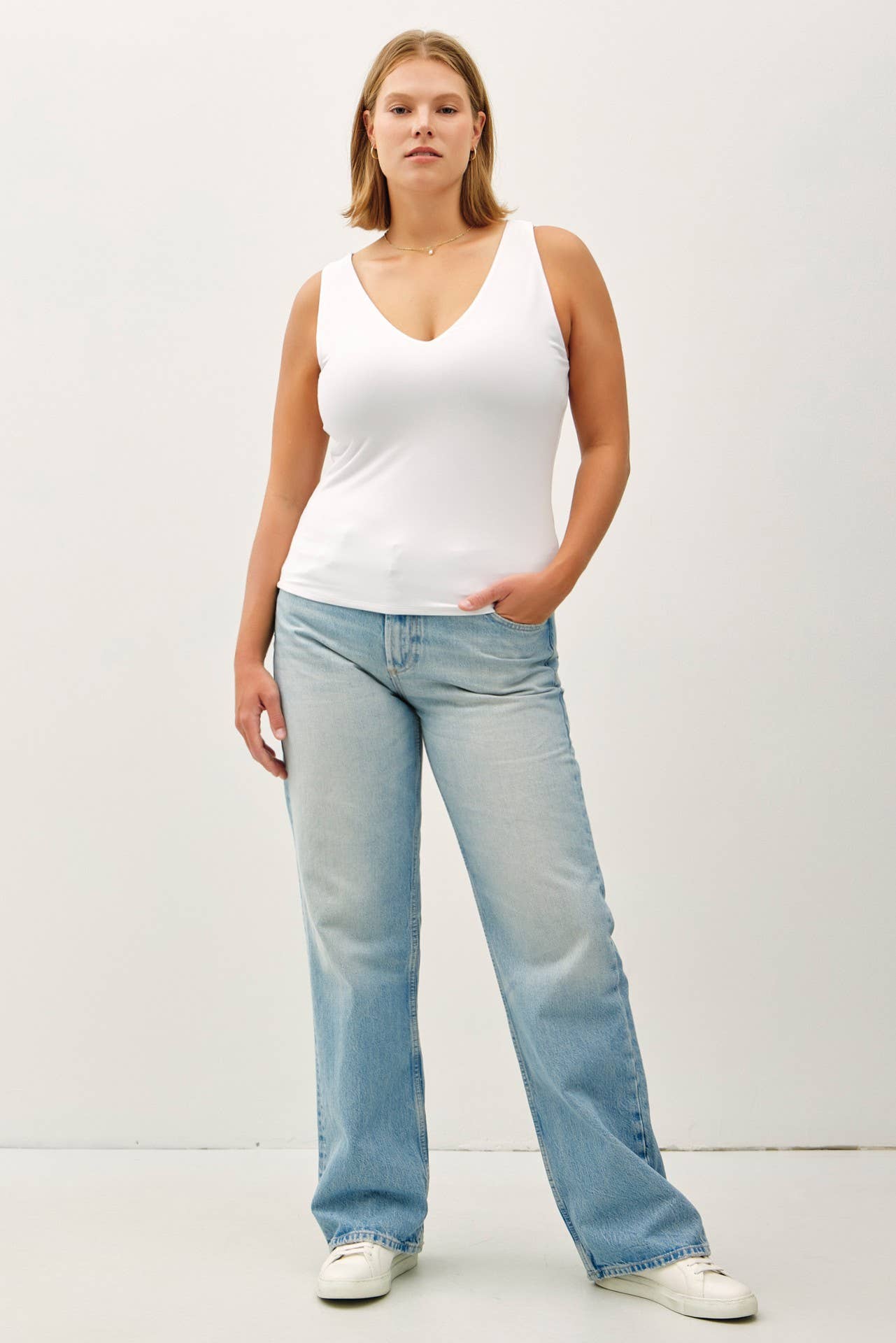 +V-Neck Tank Top- Off-White