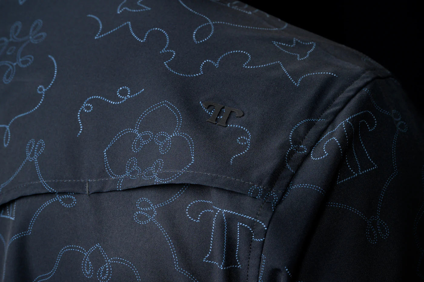 The Carson Short Sleeve Snap- Black