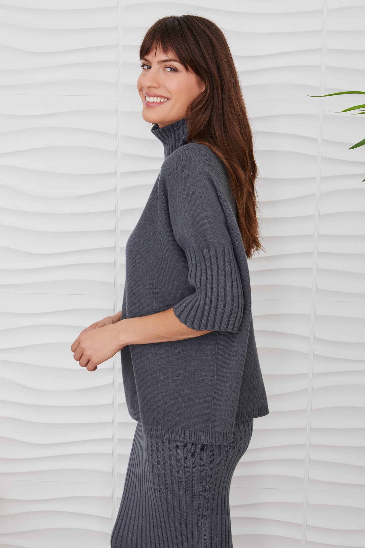 Rib Contrast Turtleneck Short Sleeve Knit Top- Charcoal