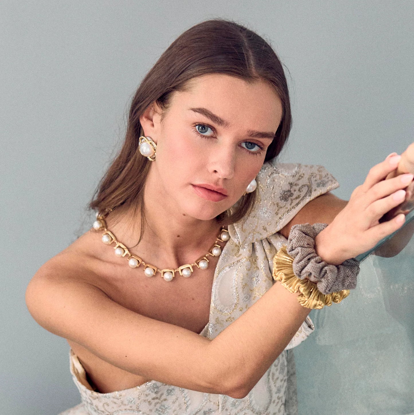 GOLD METALLIC SCRUNCHIE