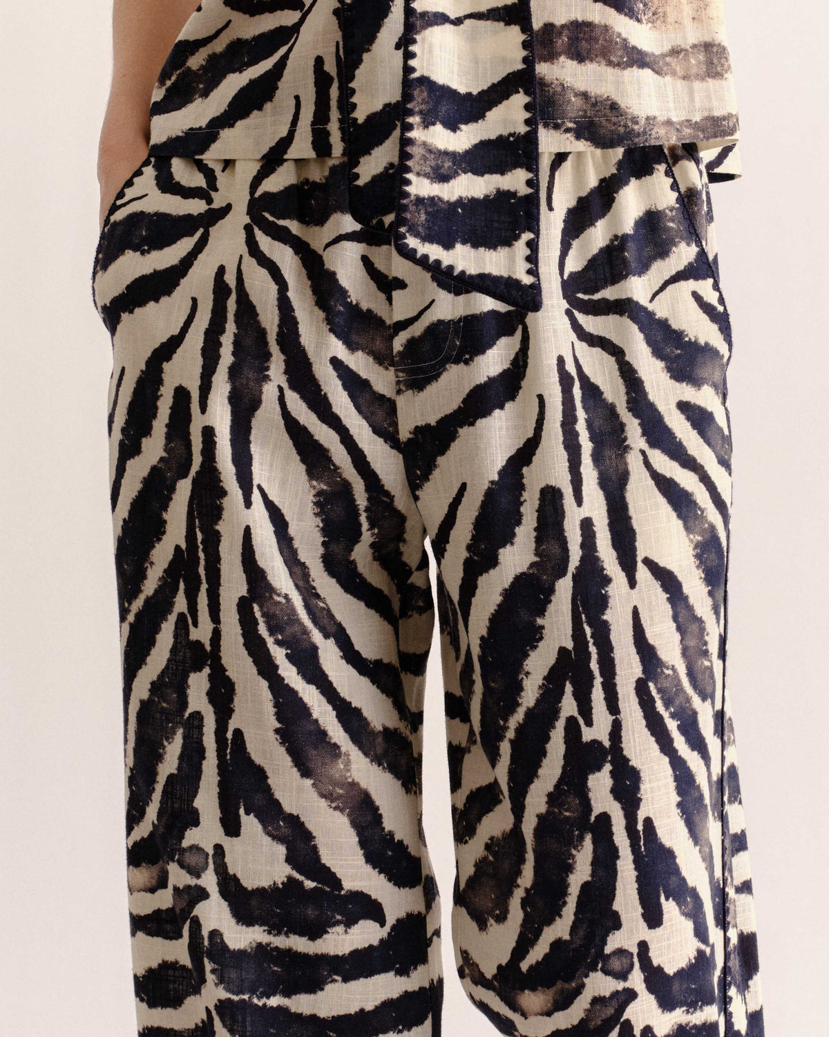 Mia Pant- Zebra